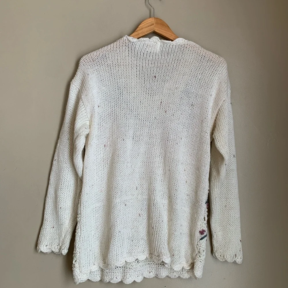 VINTAGE Needles & Yarn KNITTED Women’s Sweater Cottagecore Embroidered Floral S
